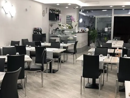 B&B Brezza Marina & Ristorante Shoreline Pozzallo 3*,