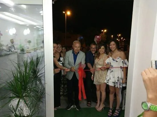 B&B Brezza Marina & Ristorante Shoreline Pozzallo 3*,  Italien
