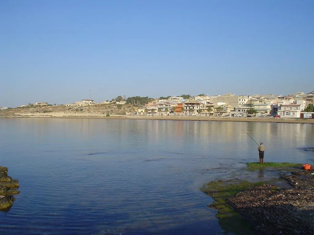 *** Bed & Breakfast B&B Brezza Marina & Ristorante Shoreline Pozzallo Italien