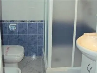 B&B Brezza Marina & Ristorante Shoreline Pozzallo Bed & Breakfast